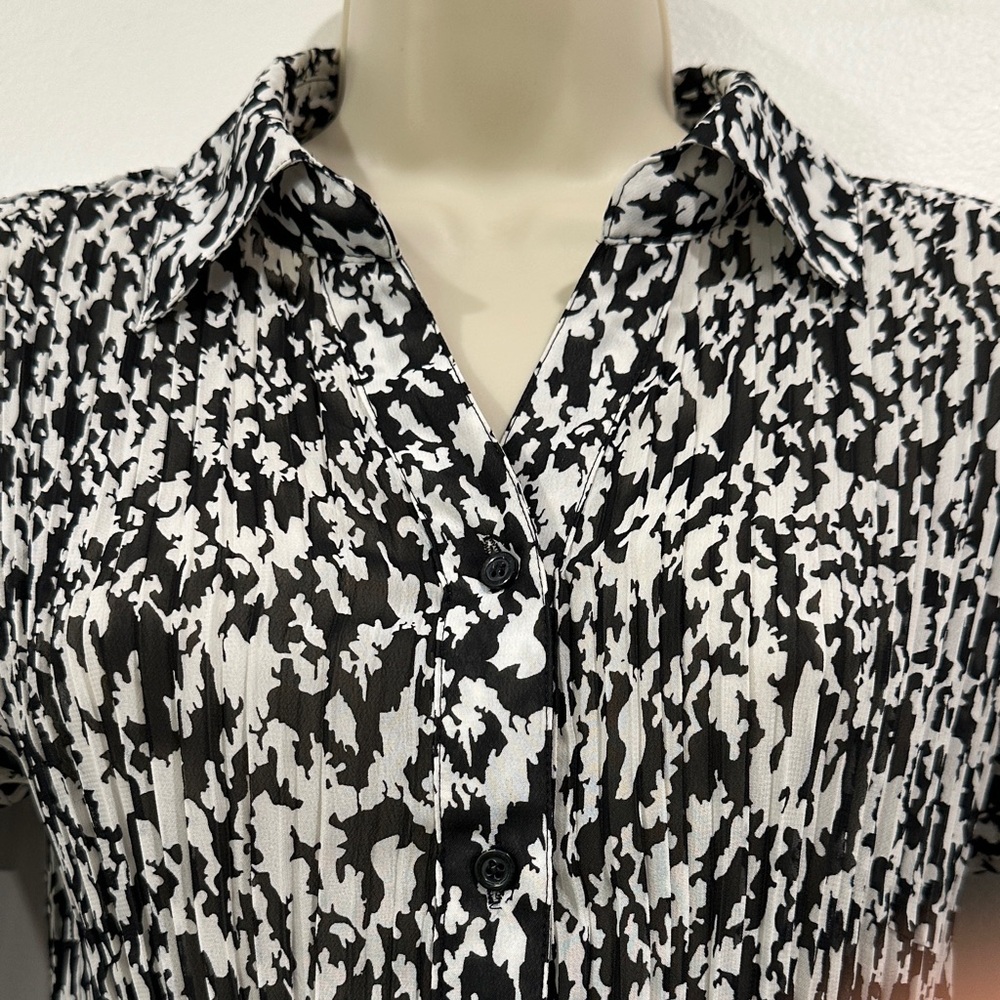 Laura Ashley Monochrome Patterned Button Down Shi… - image 3